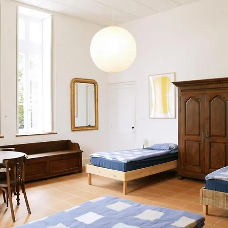Domaine De Boisbuchet לינה וארוחת בוקר